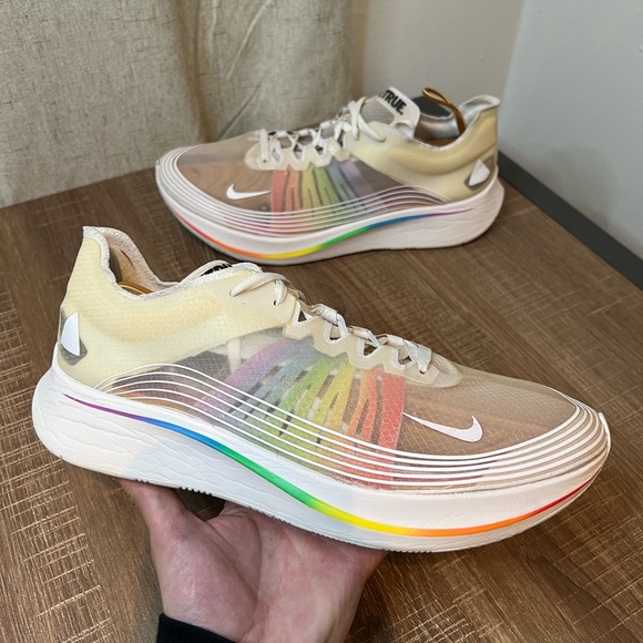 Nike Zoom Fly Be True Promo Pride Multicolor Men’s Size‎ 11 Sneakers BQ0932-161
